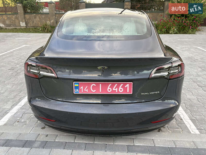 Tesla Model 3 2018