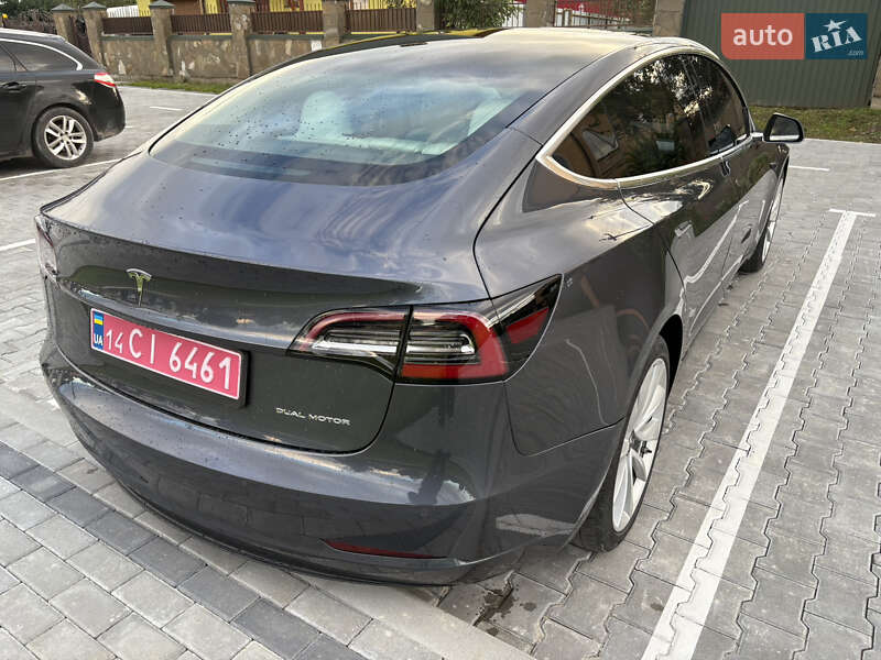 Tesla Model 3 2018