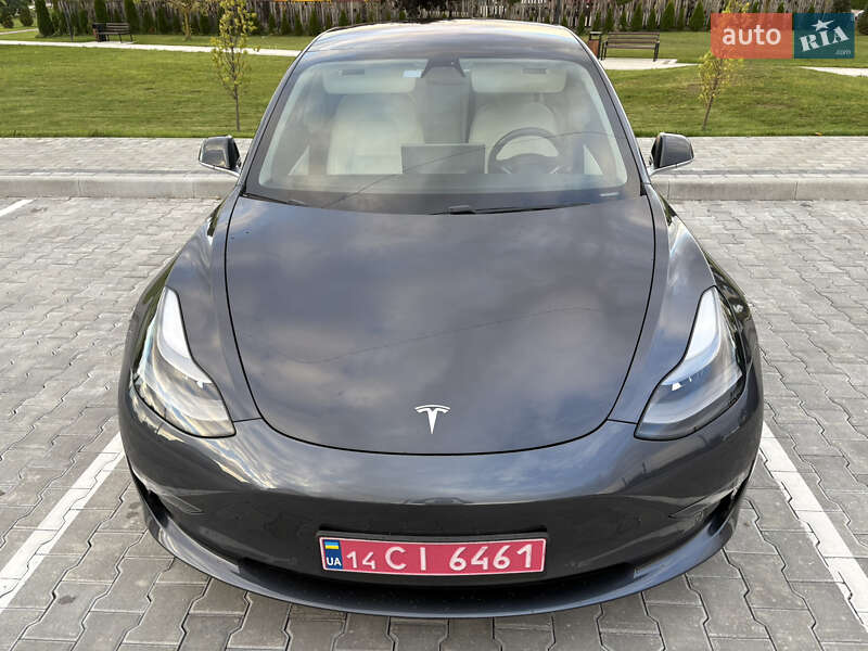 Tesla Model 3 2018