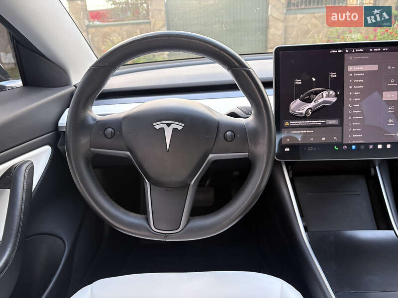 Tesla Model 3 2018