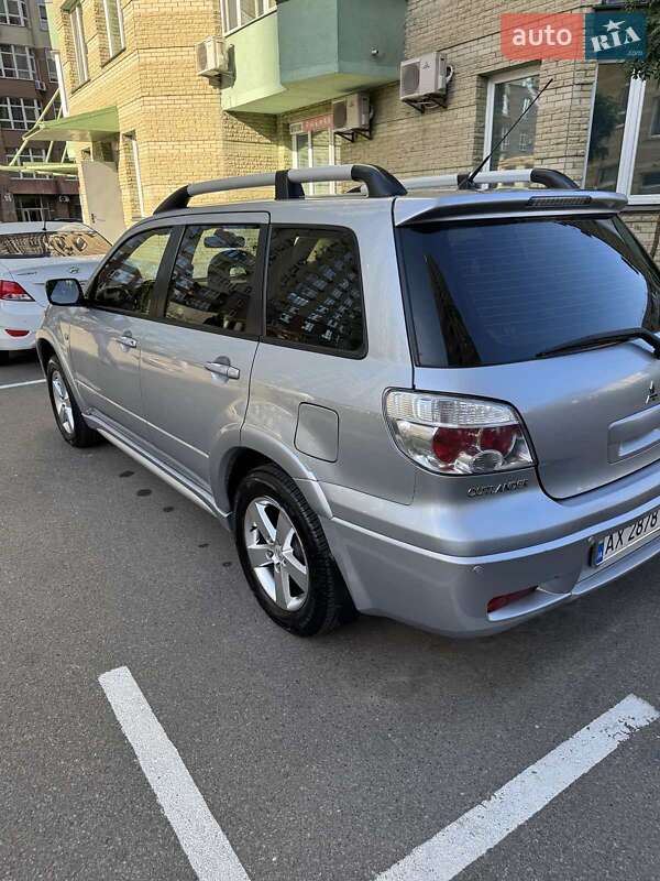 Mitsubishi Outlander 2009