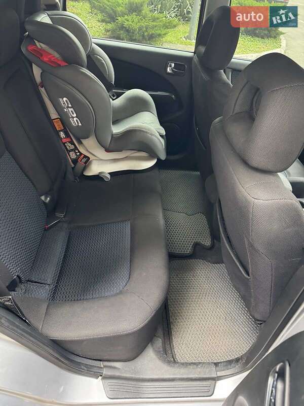 Mitsubishi Outlander 2009