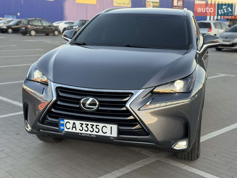 Lexus-17