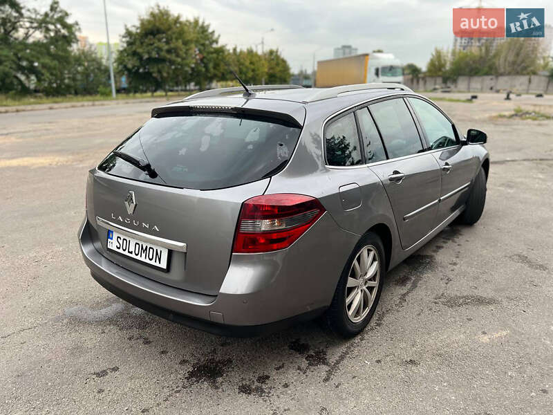 Renault Laguna 2011