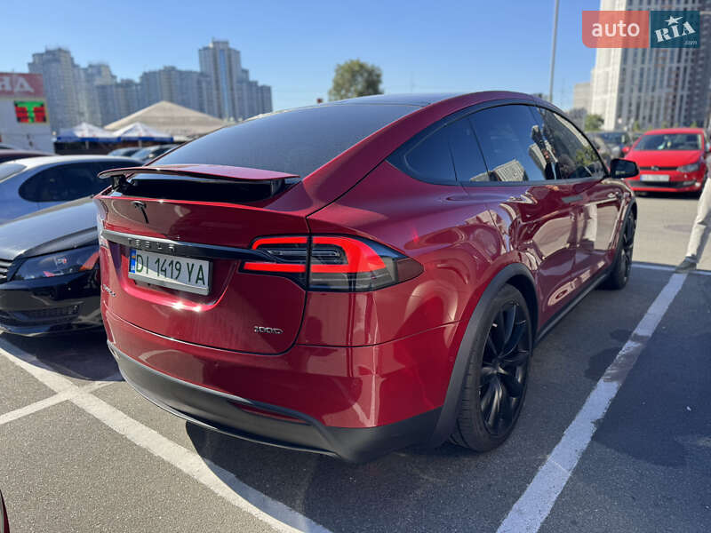 Tesla Model X 2018