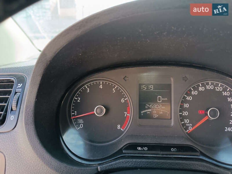 Volkswagen Polo 2016