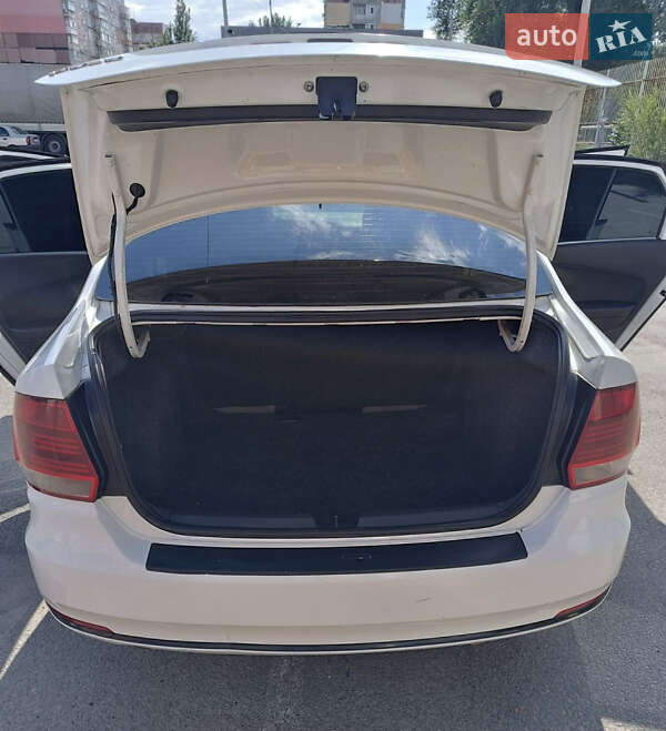 Volkswagen Polo 2016