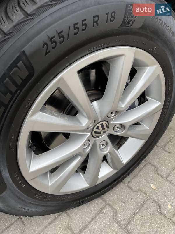 Volkswagen Touareg 2012