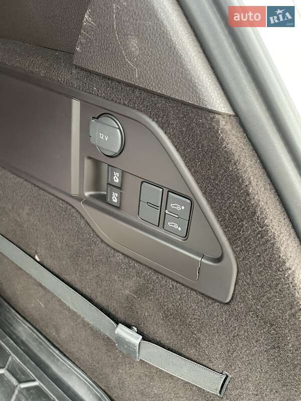 Volkswagen Touareg 2012