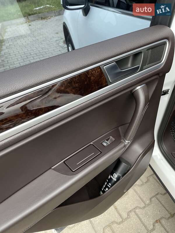 Volkswagen Touareg 2012