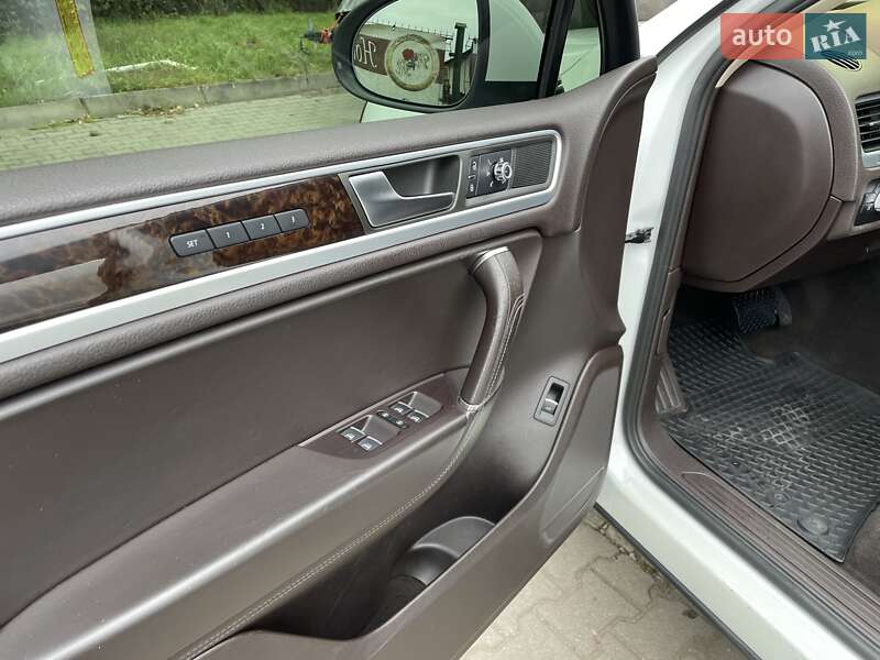 Volkswagen Touareg 2012