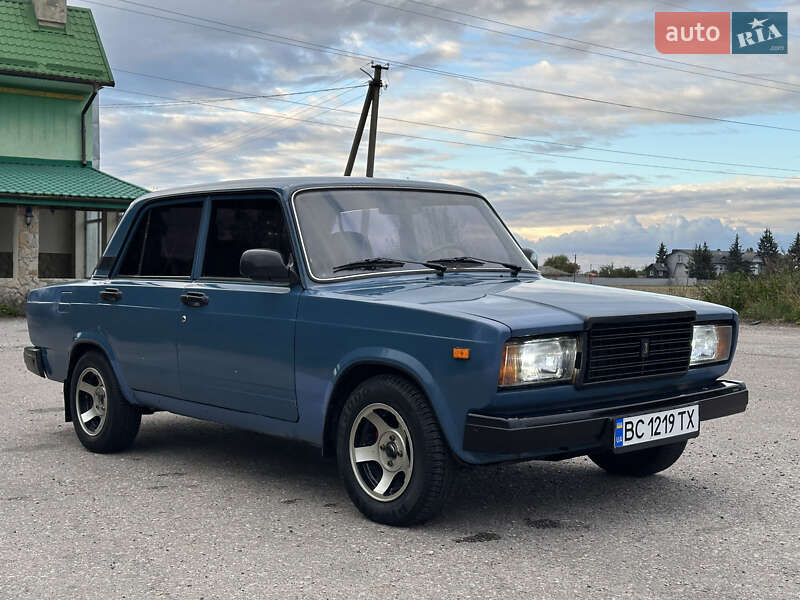 ВАЗ / Lada-4