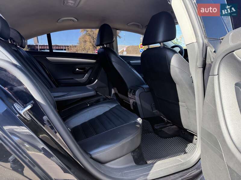 Volkswagen CC / Passat CC 2010