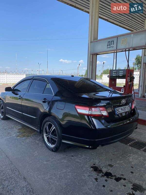 Toyota Camry 2010