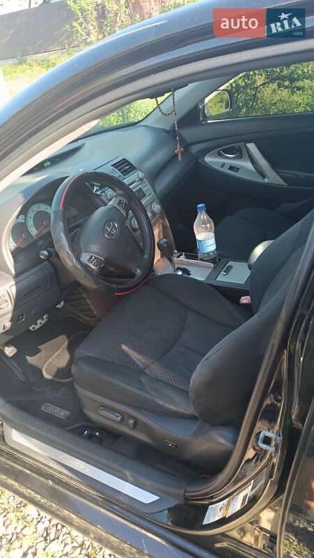 Toyota Camry 2010
