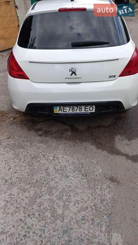 Peugeot 308 2011
