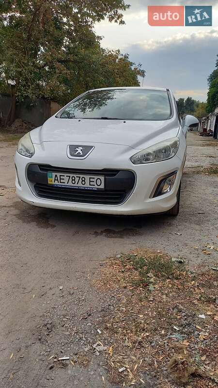 Peugeot 308 2011