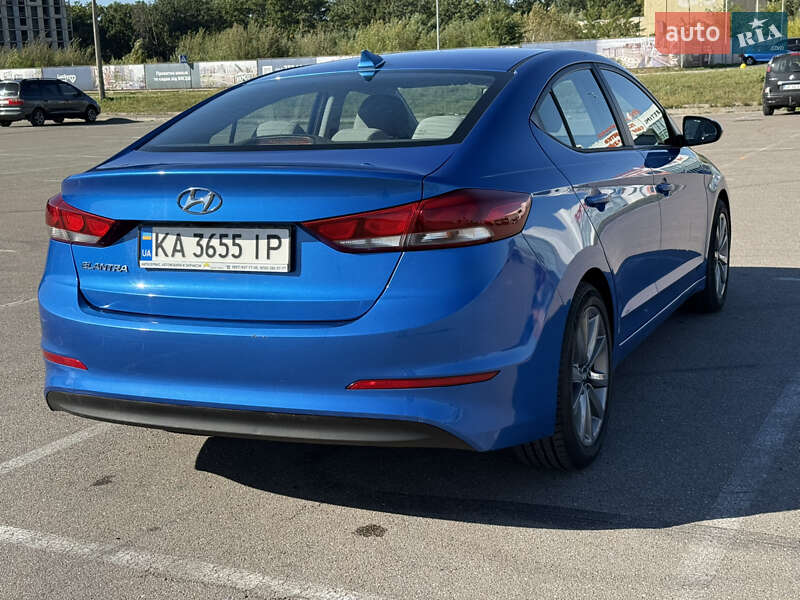 Hyundai Elantra 2016