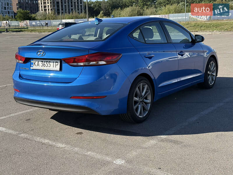 Hyundai Elantra 2016