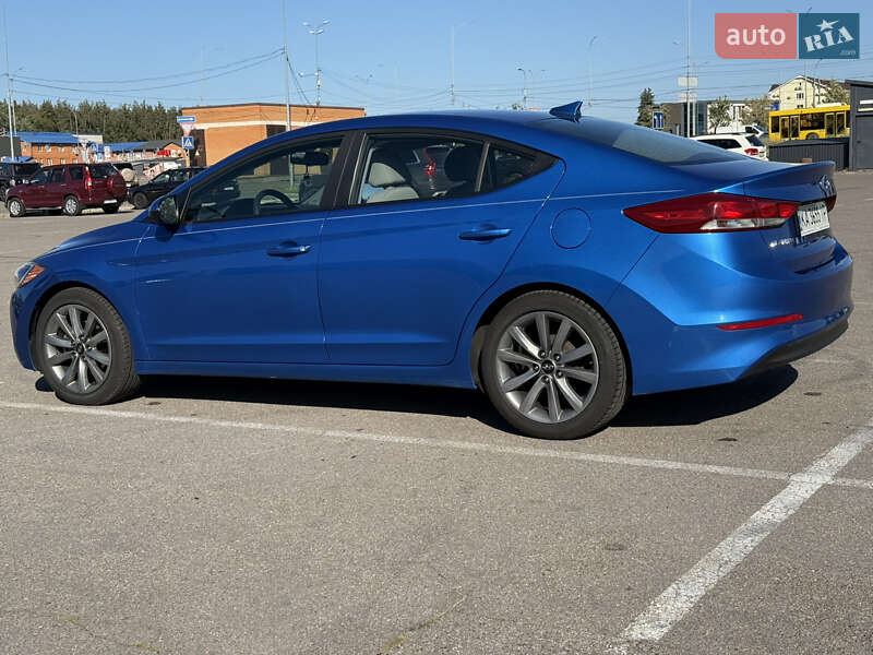 Hyundai Elantra 2016
