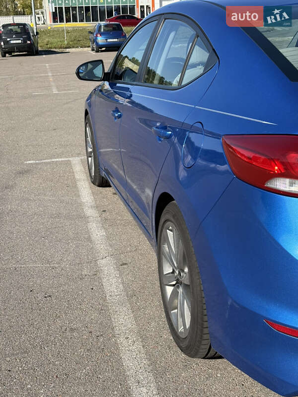 Hyundai Elantra 2016