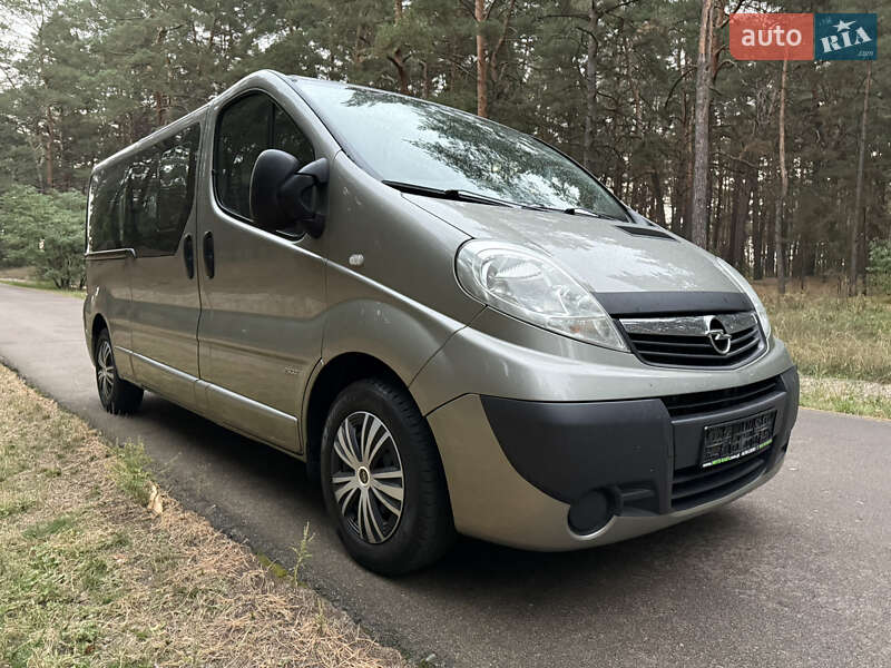 Opel Vivaro 2013