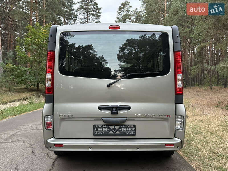 Opel Vivaro 2013