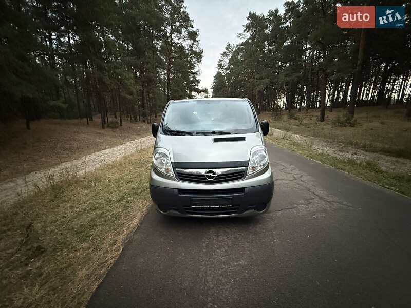 Opel Vivaro 2013