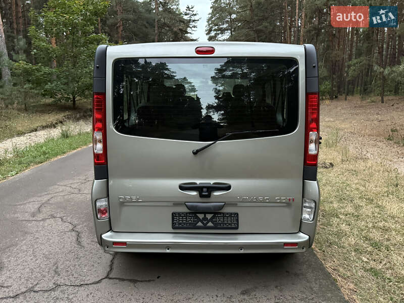 Opel Vivaro 2013
