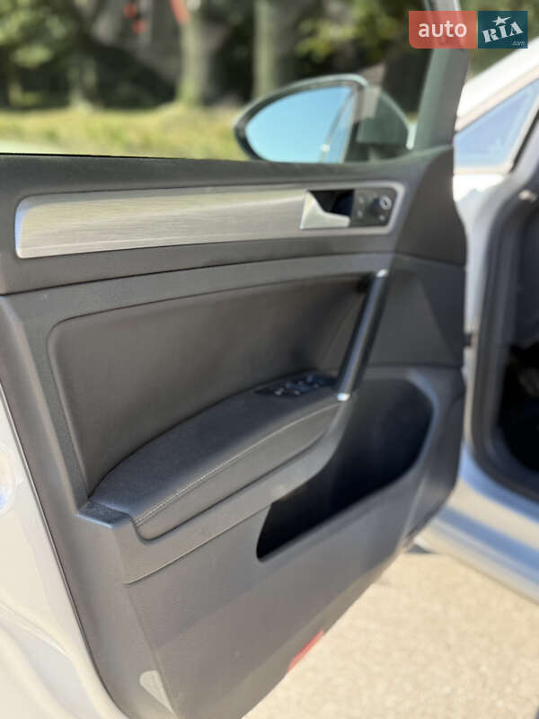 Volkswagen Golf 2015