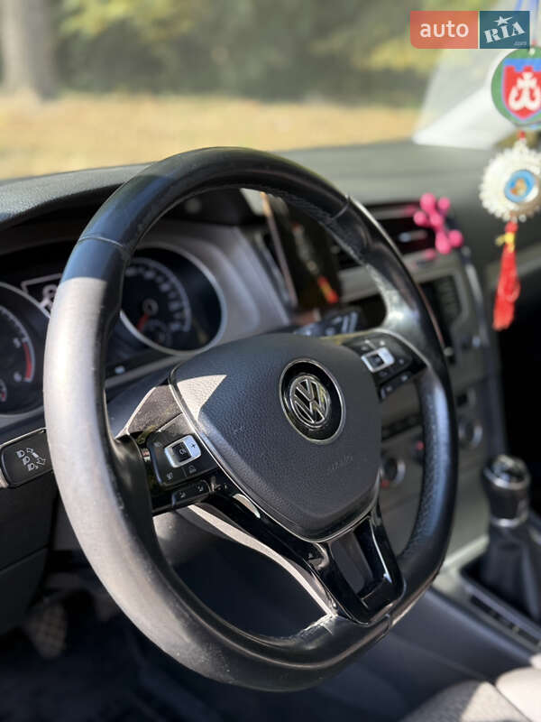 Volkswagen Golf 2015