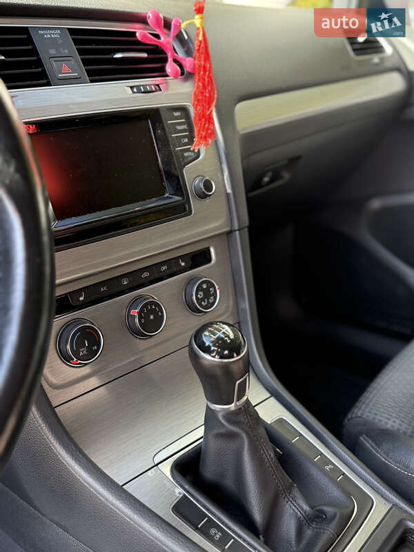 Volkswagen Golf 2015