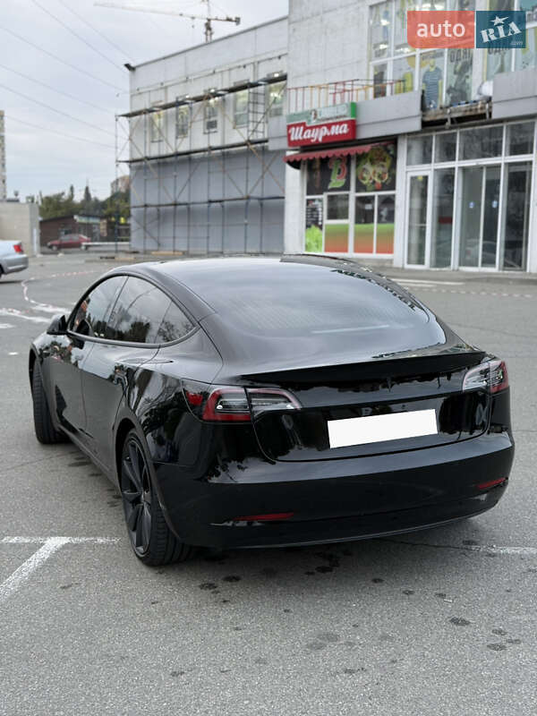 Tesla Model 3 2020