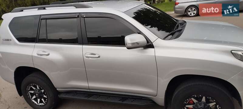 Toyota Land Cruiser Prado 2012