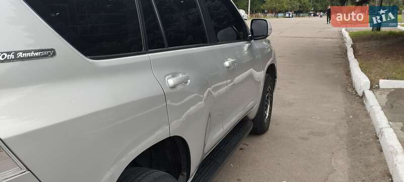 Toyota Land Cruiser Prado 2012