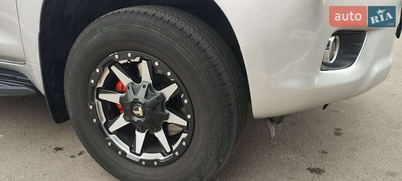 Toyota Land Cruiser Prado 2012