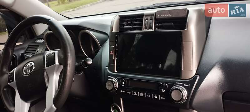 Toyota Land Cruiser Prado 2012