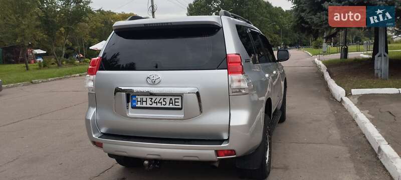 Toyota Land Cruiser Prado 2012