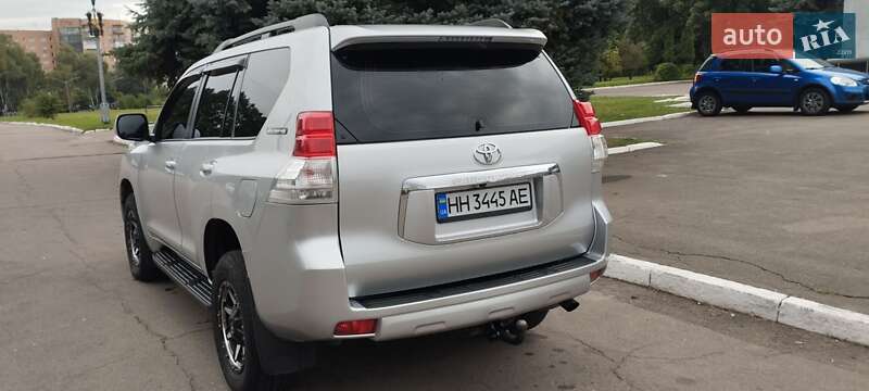 Toyota Land Cruiser Prado 2012