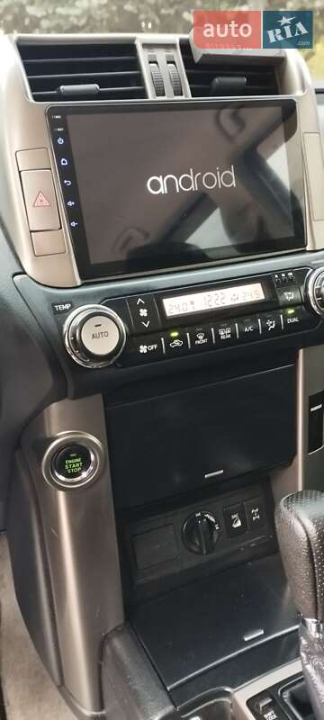 Toyota Land Cruiser Prado 2012