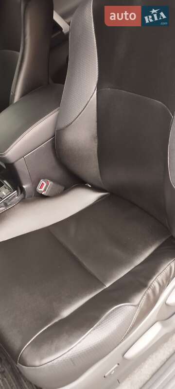 Toyota Land Cruiser Prado 2012