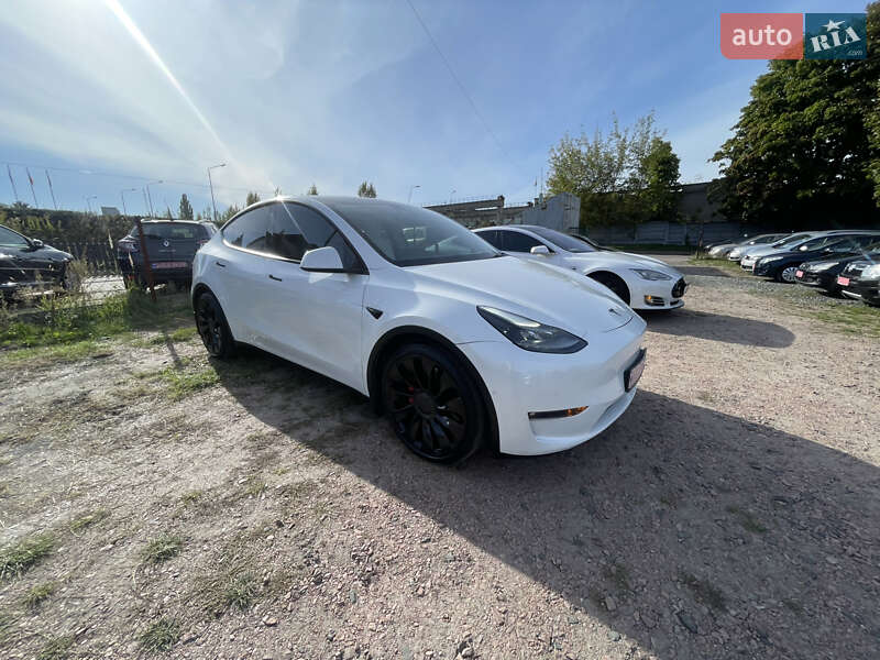 Tesla Model Y 2022