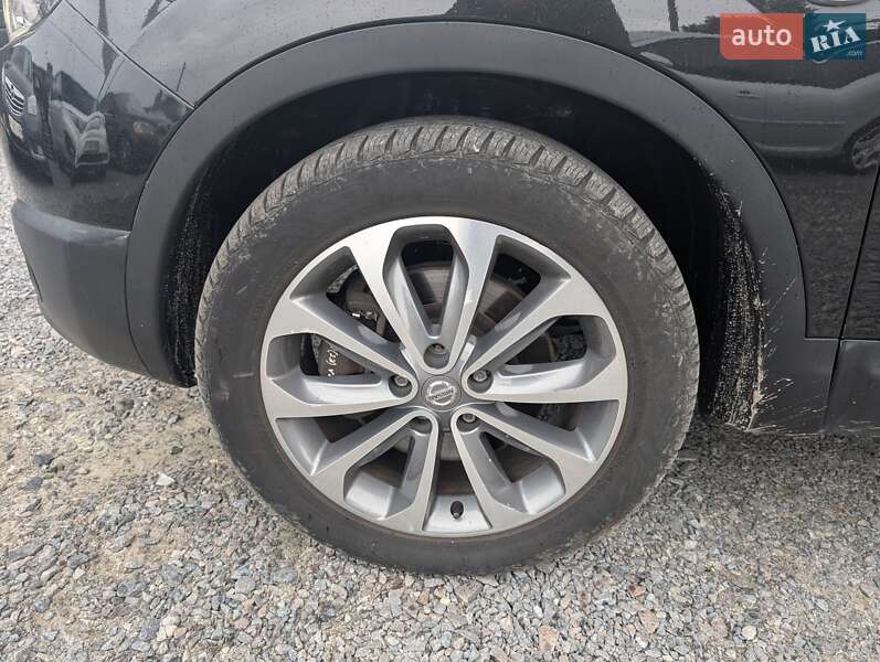 Nissan Qashqai+2 2010