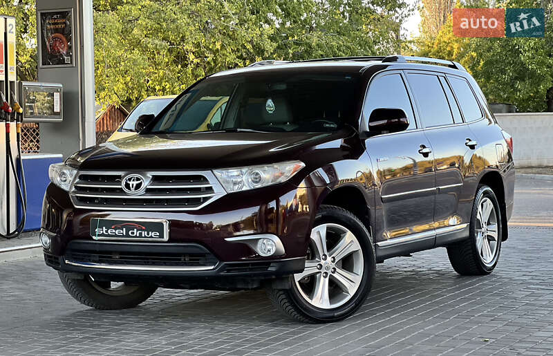 Toyota Highlander 2013