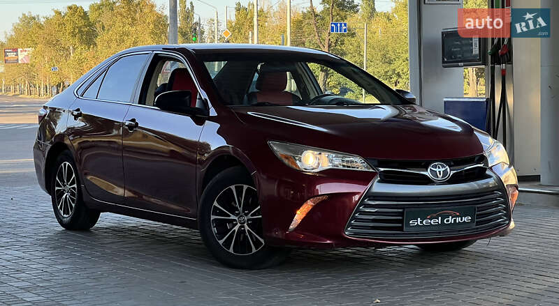 Toyota Camry 2016