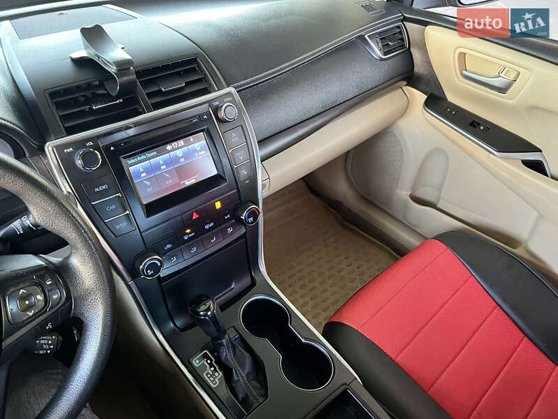 Toyota Camry 2016