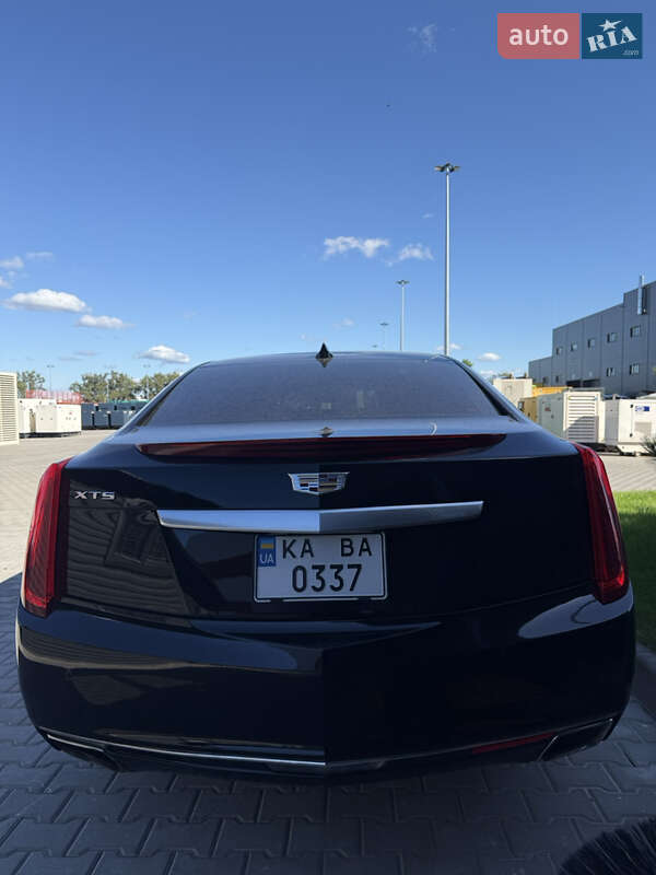 Cadillac XTS 2016
