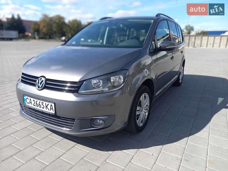 Volkswagen Touran 2011