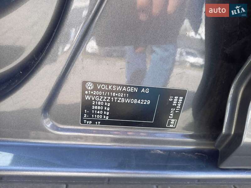 Volkswagen Touran 2011