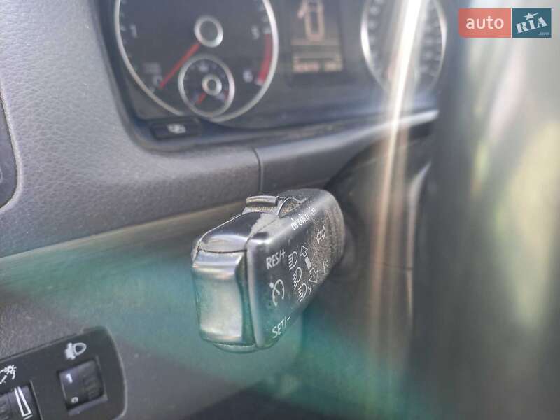 Volkswagen Touran 2011